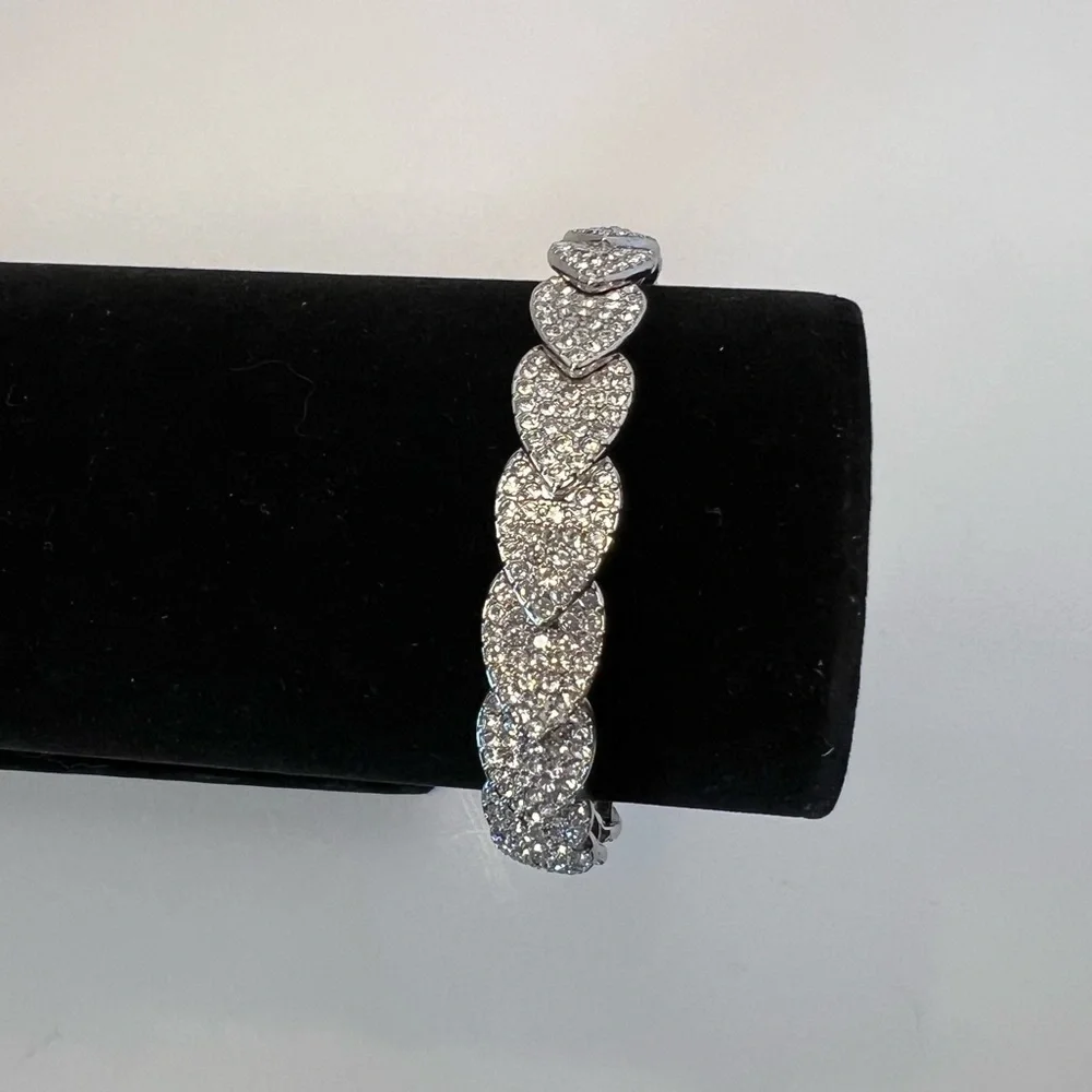 NWT INC International Concepts Pavé Crystal Stretch Bracelet Silver Tone - Picture 4 of 6